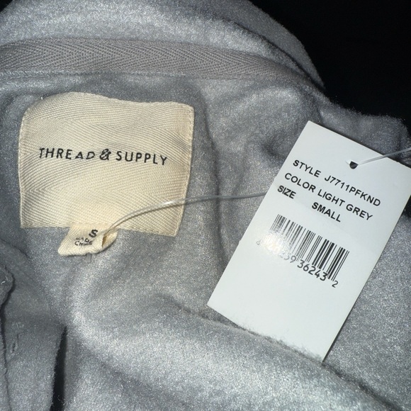NWT Thread & Supply Light Gray Fleece Jacket - Picture 4 of 4